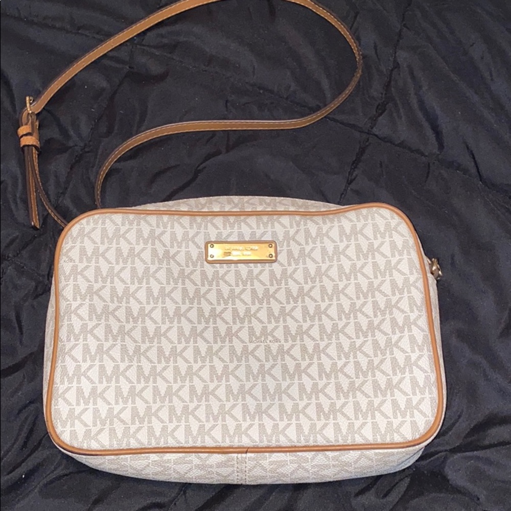 Michael Kors purse
